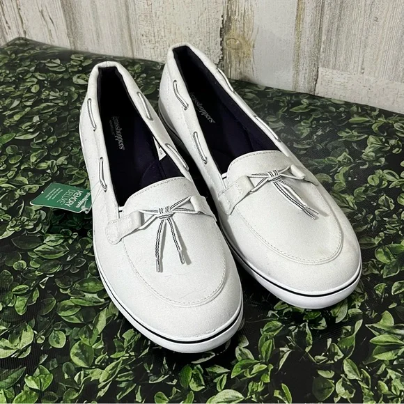 Keds Shoes Keds White Flats With Moccasin Stitching And Rubber
